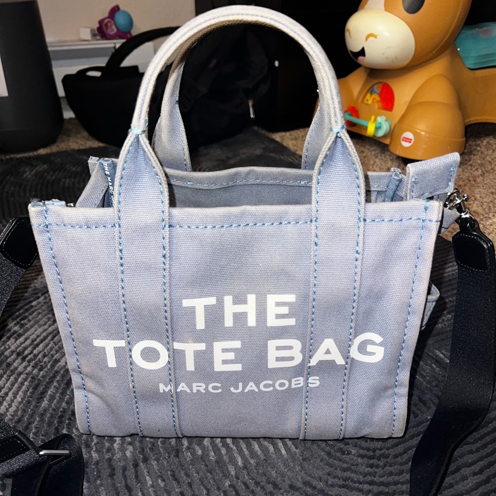 Marc Jacobs the tote bag